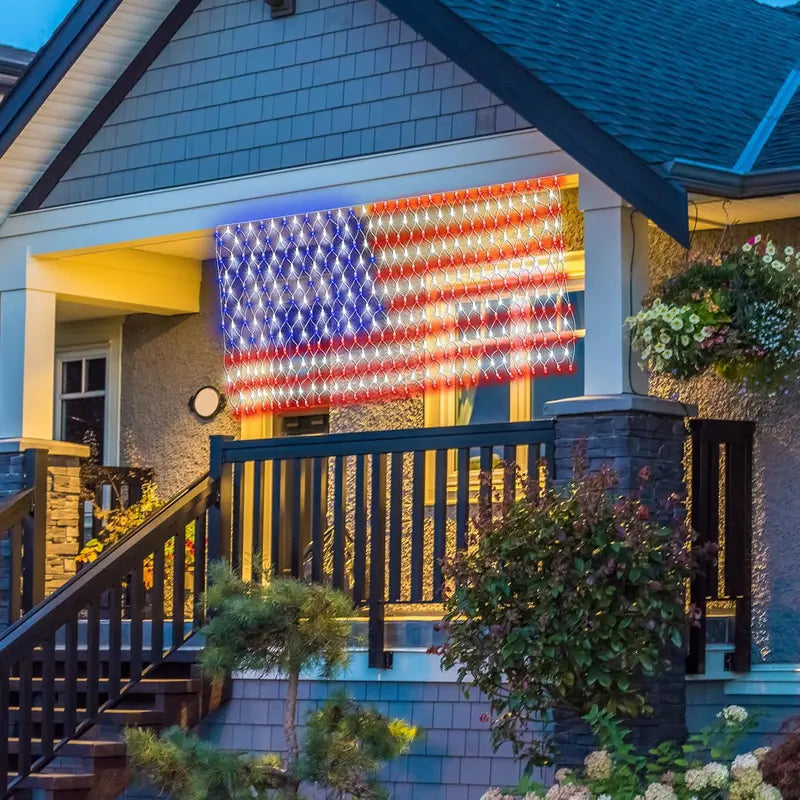 Outdoor solar American flag light, 6.5 ft x 3.28 ft, ultra-bright; suitable for Independence Day, National Day, and Memorial Day decorations; waterproof solar outdoor light