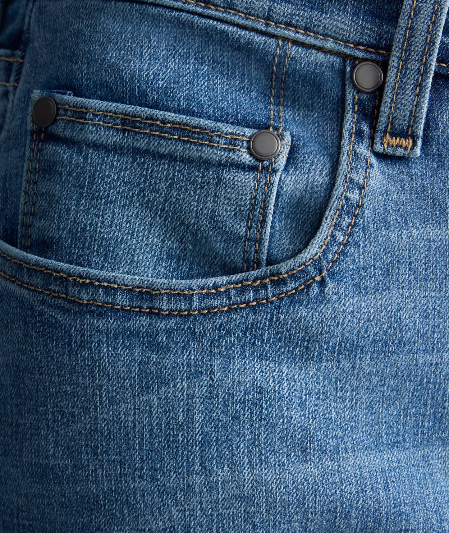 UNTUCKit Denim