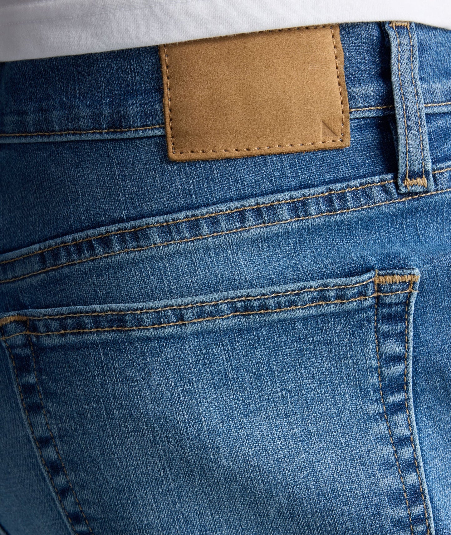 UNTUCKit Denim